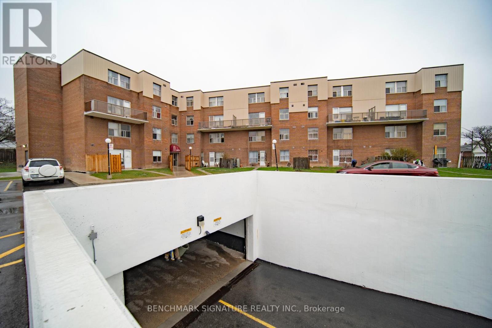 #217 -1055b Forestwood Dr, Mississauga, Ontario  L5C 2T8 - Photo 32 - W8209480