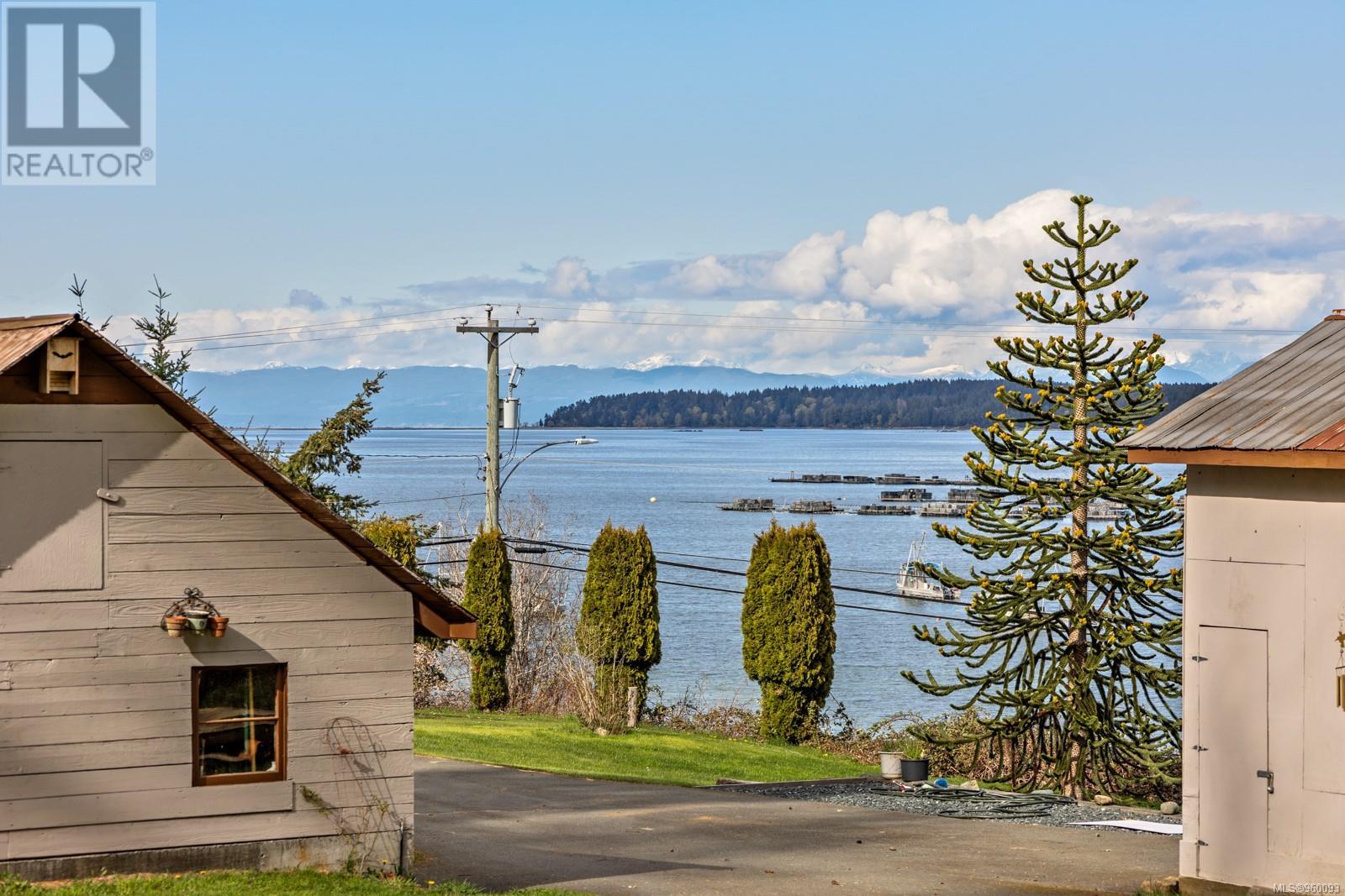 6249 Island Hwy, Union Bay, British Columbia  V0R 3B0 - Photo 52 - 960093