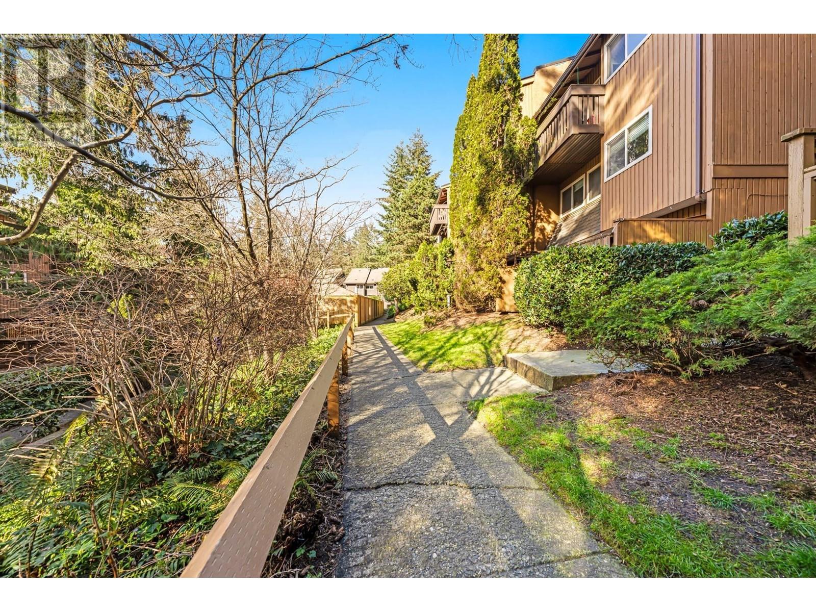 2052 Purcell Way, North Vancouver, British Columbia  V7J 3K3 - Photo 21 - R2869835