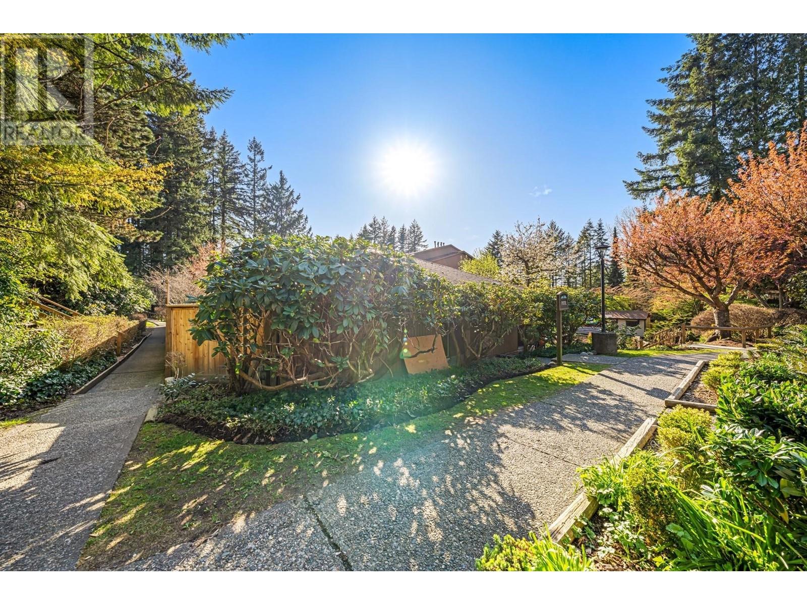 2052 Purcell Way, North Vancouver, British Columbia  V7J 3K3 - Photo 25 - R2869835