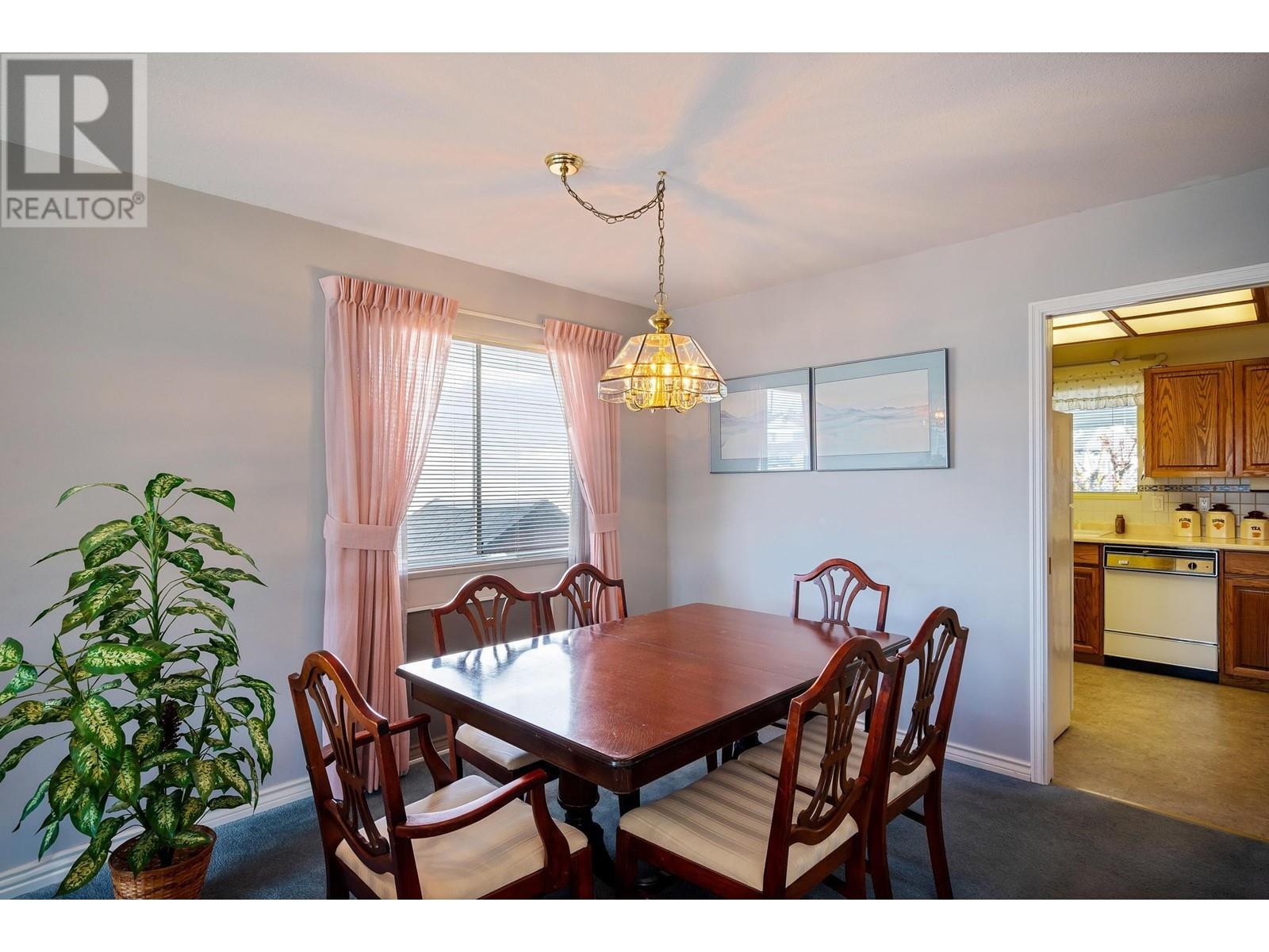 12228 Cypress Court, Pitt Meadows, British Columbia  V3T 2C9 - Photo 13 - R2869693