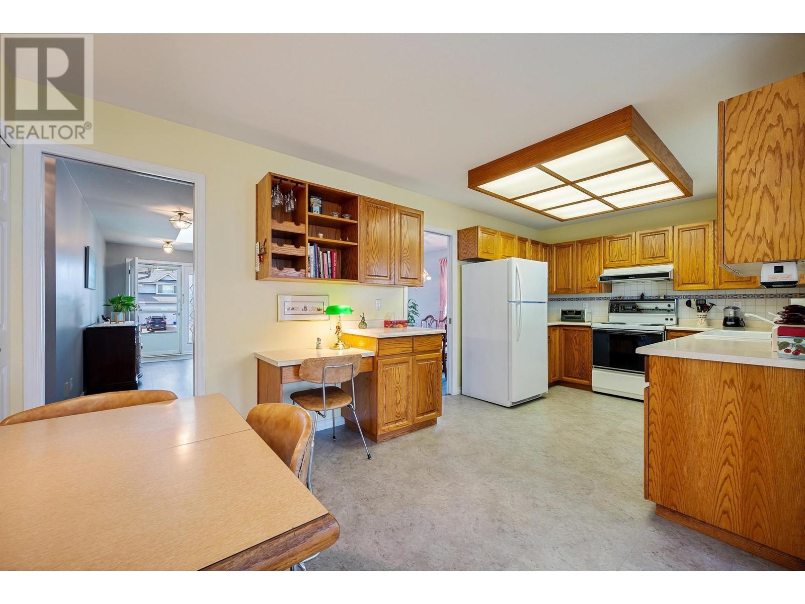 12228 Cypress Court, Pitt Meadows, British Columbia  V3T 2C9 - Photo 16 - R2869693