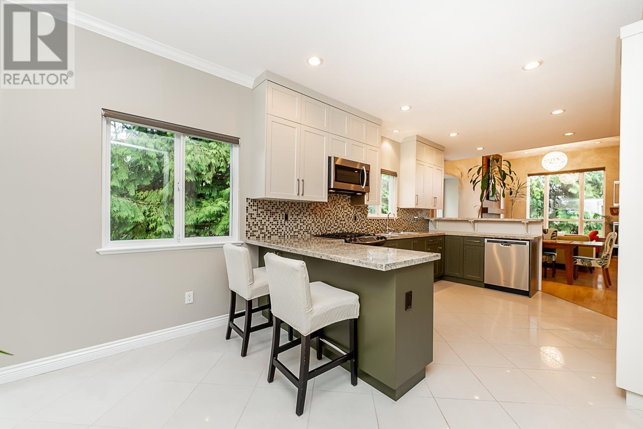 6990 Lochdale Street, Burnaby, British Columbia  V5B 2N2 - Photo 12 - R2869630