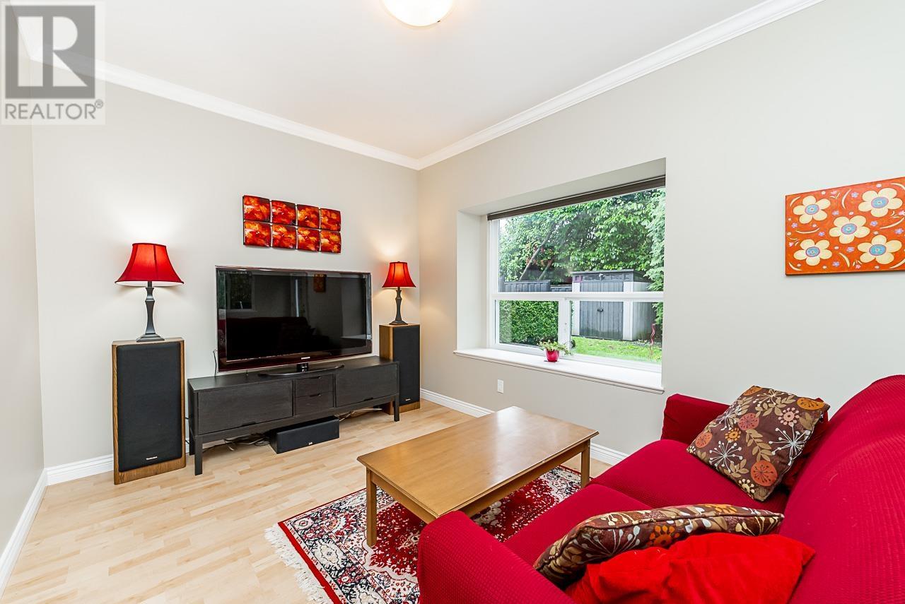 6990 Lochdale Street, Burnaby, British Columbia  V5B 2N2 - Photo 15 - R2869630