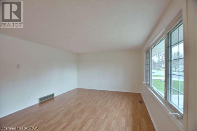 494 6th Street, Hanover, Ontario  N4N 1E5 - Photo 14 - 40570244