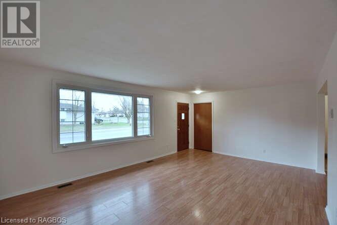 494 6th Street, Hanover, Ontario  N4N 1E5 - Photo 16 - 40570244