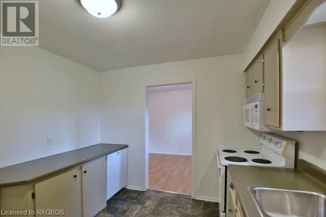 494 6th Street, Hanover, Ontario  N4N 1E5 - Photo 25 - 40570244