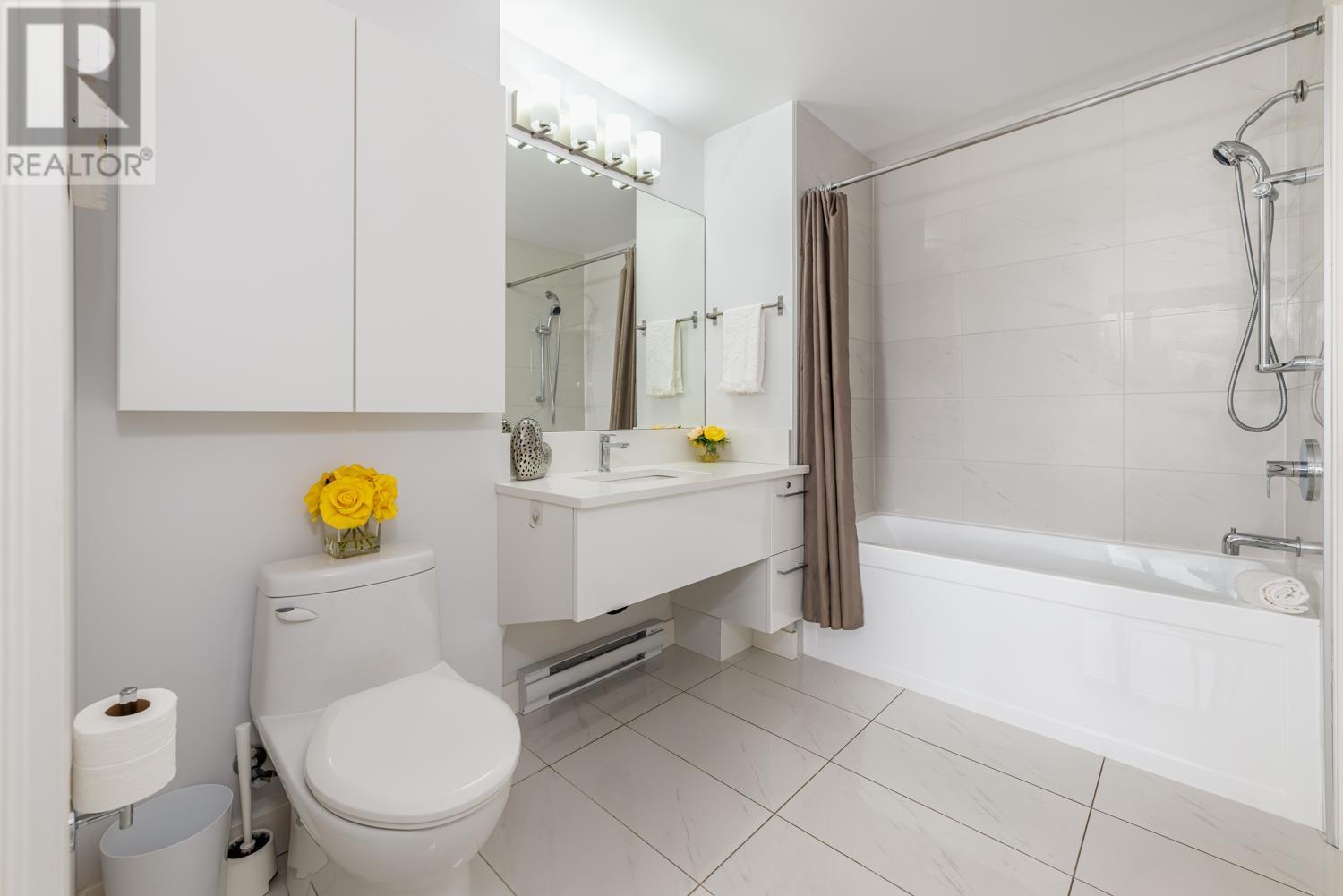 407 1201 W 16th Street, Vancouver, British Columbia  V7P 1R5 - Photo 16 - R2869853