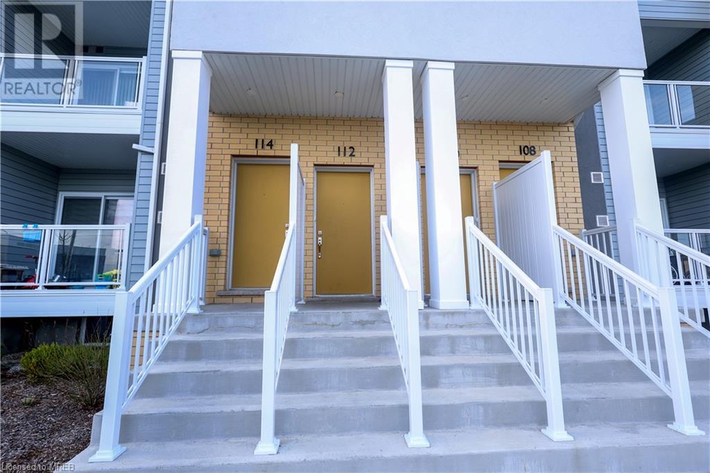 112 Seabrook Dr, Kitchener, Ontario  N2R 0R7 - Photo 2 - 40570662