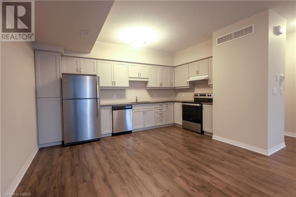 112 Seabrook Dr, Kitchener, Ontario  N2R 0R7 - Photo 5 - 40570662