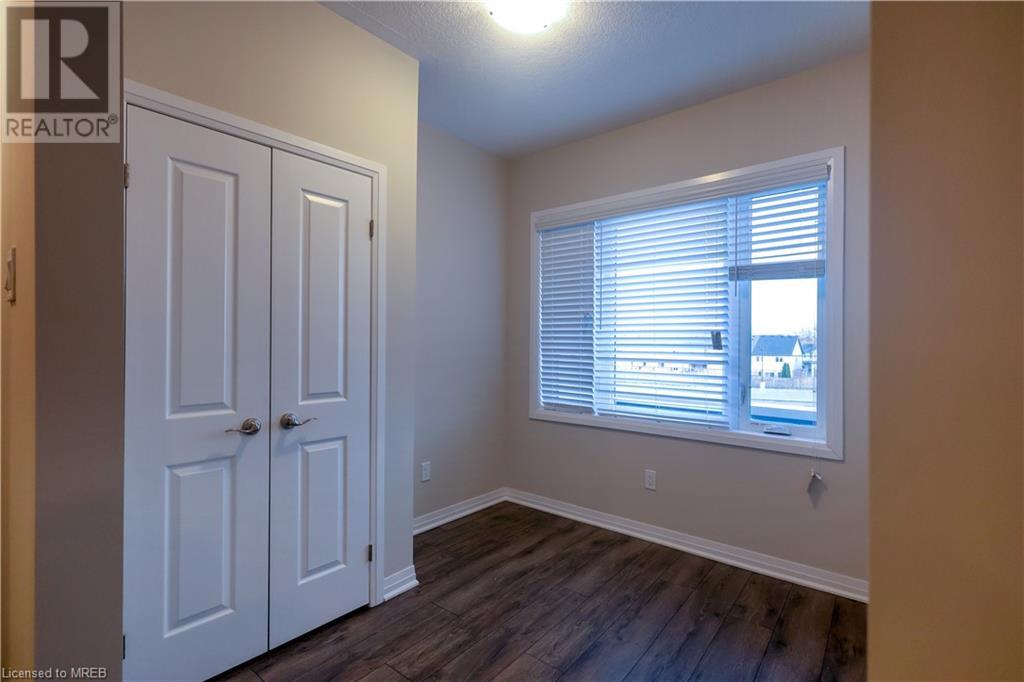 112 Seabrook Dr, Kitchener, Ontario  N2R 0R7 - Photo 9 - 40570662