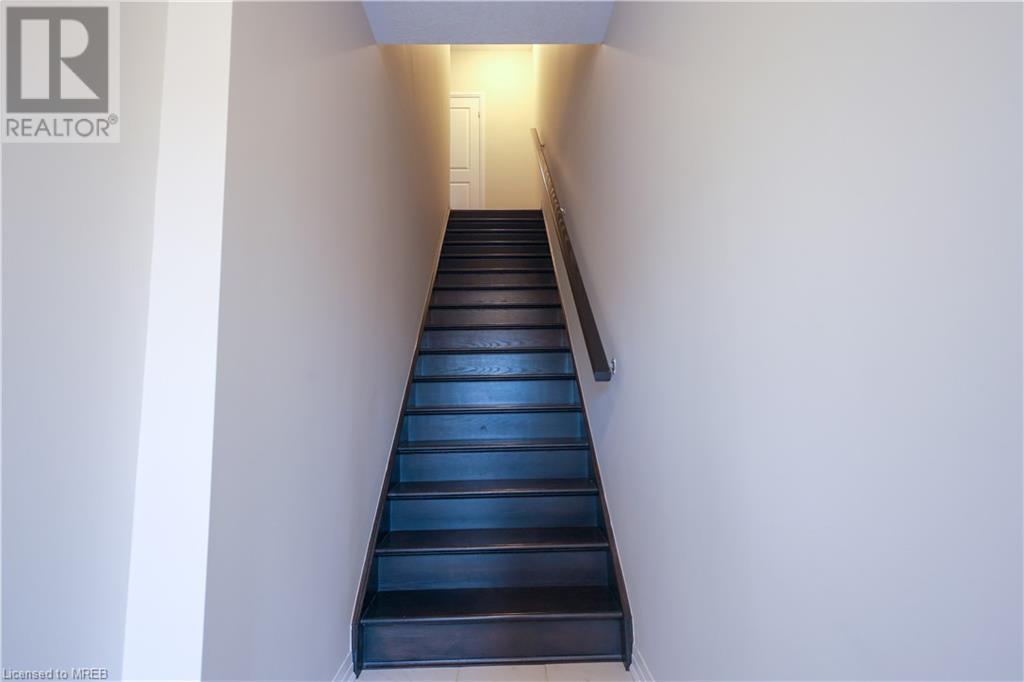 122 Seabrook Dr, Kitchener, Ontario  N2R 0R7 - Photo 3 - 40570666