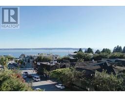 301 460 14th Street, West Vancouver, Ca