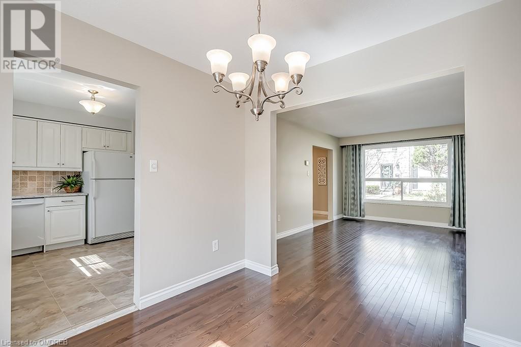5475 Lakeshore Road W Unit# 94, Burlington, Ontario  L7L 1E1 - Photo 12 - 40570191