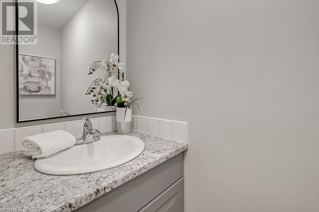 5475 Lakeshore Road W Unit# 94, Burlington, Ontario  L7L 1E1 - Photo 20 - 40570191