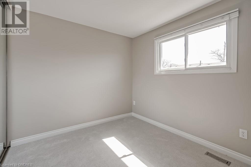 5475 Lakeshore Road W Unit# 94, Burlington, Ontario  L7L 1E1 - Photo 28 - 40570191