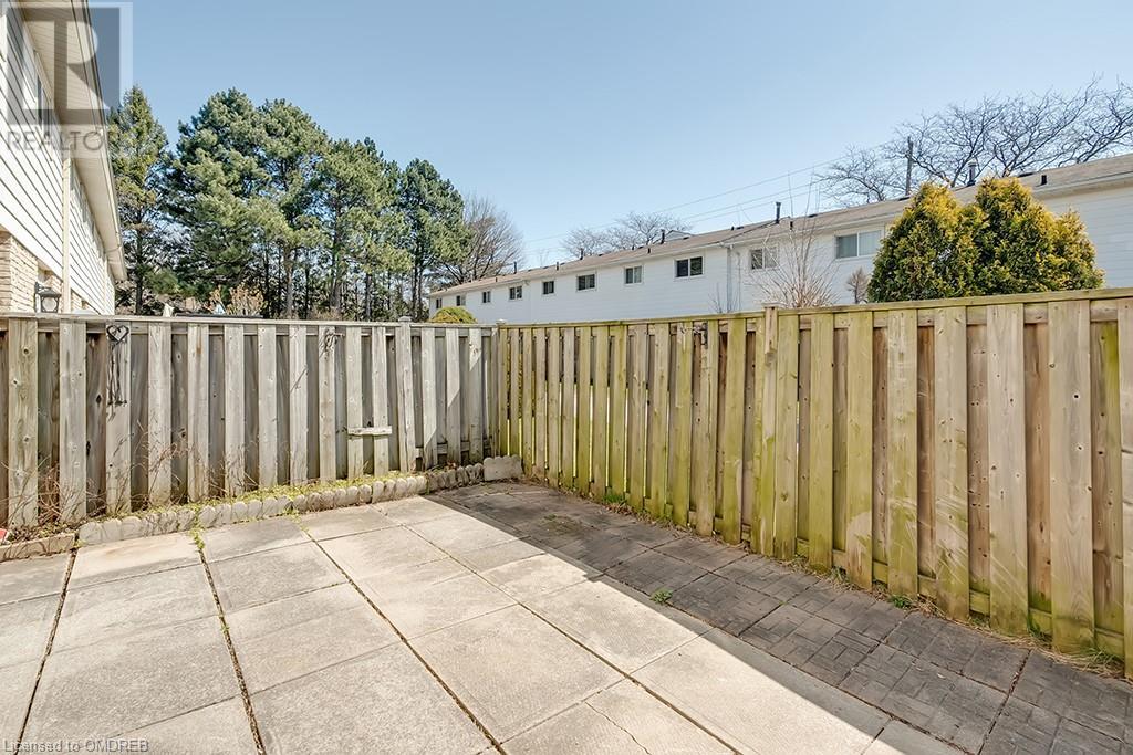 5475 Lakeshore Road W Unit# 94, Burlington, Ontario  L7L 1E1 - Photo 38 - 40570191