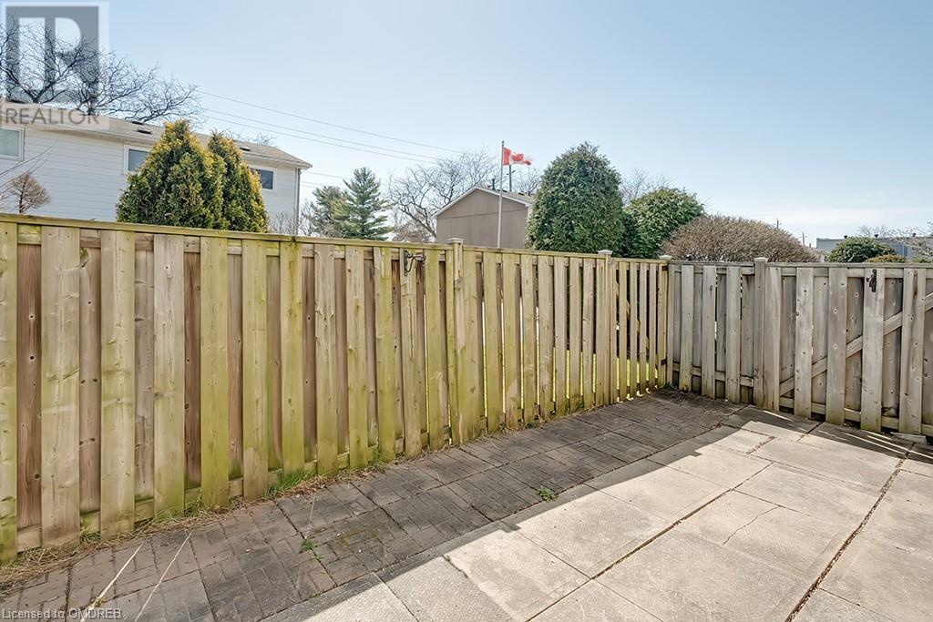 5475 Lakeshore Road W Unit# 94, Burlington, Ontario  L7L 1E1 - Photo 39 - 40570191