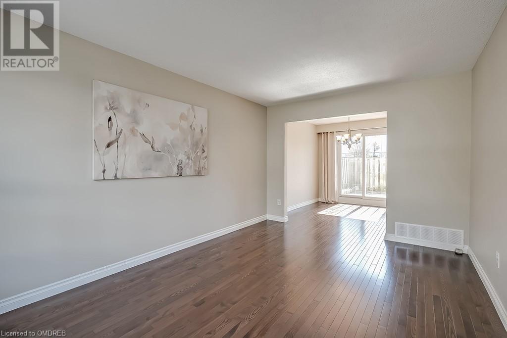5475 Lakeshore Road W Unit# 94, Burlington, Ontario  L7L 1E1 - Photo 9 - 40570191
