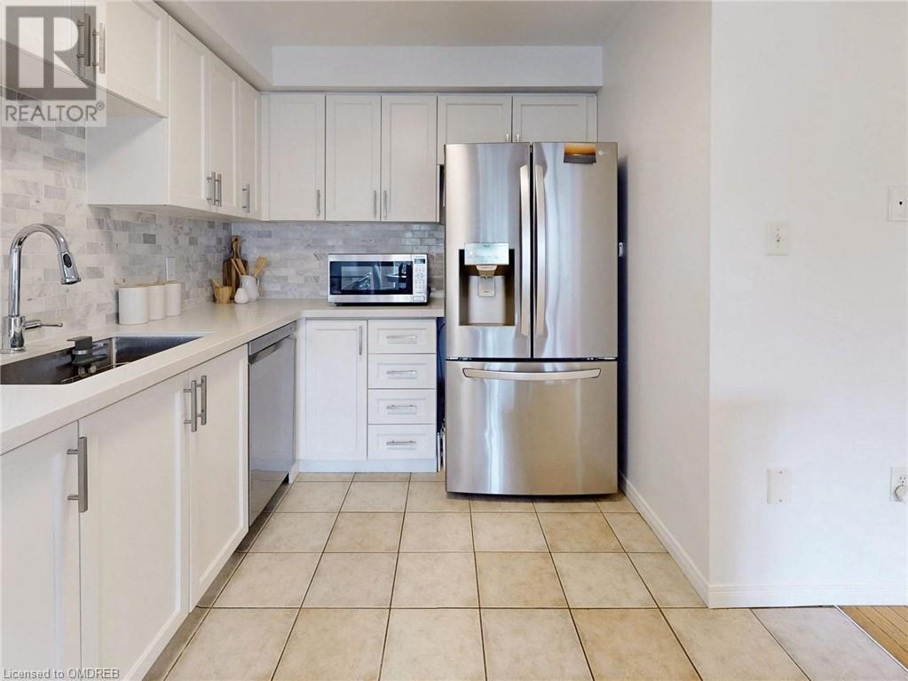 2013 Erika Court, Oakville, Ontario  L6M 4R4 - Photo 15 - 40570590