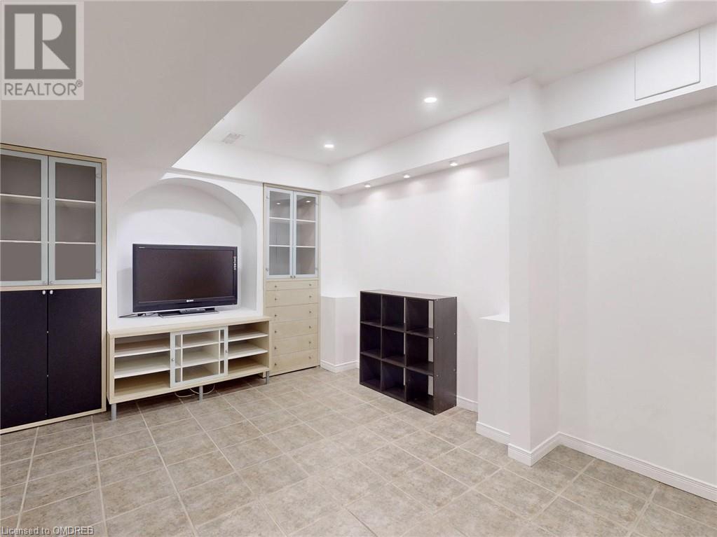 2013 Erika Court, Oakville, Ontario  L6M 4R4 - Photo 38 - 40570590