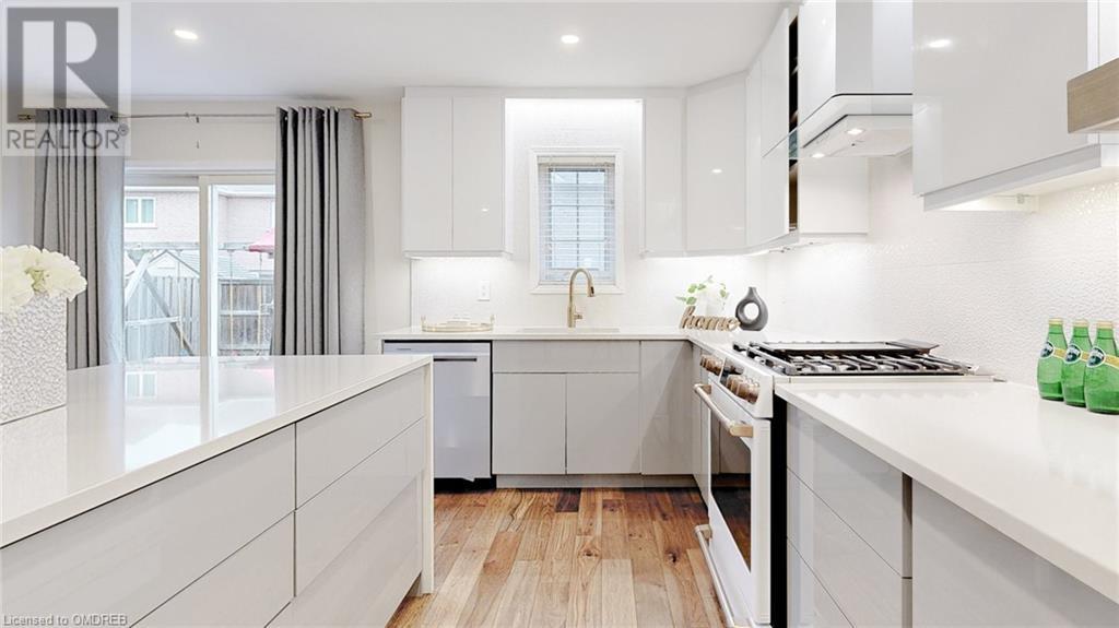 2305 Pine Glen Road, Oakville, Ontario  L6M 5J2 - Photo 14 - 40570652