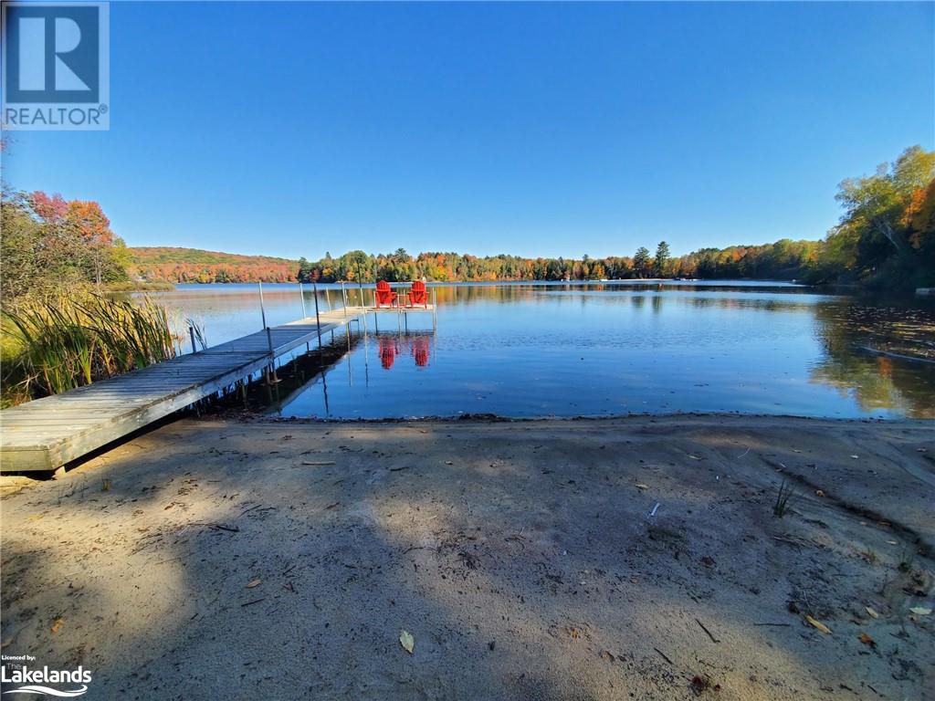 289 West Fox Lake Road, Huntsville, Ontario  P1H 2J2 - Photo 2 - 40569735