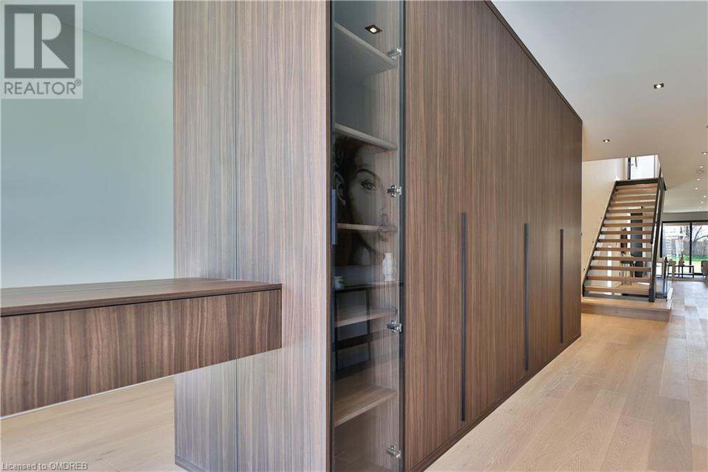 20a Broadview Avenue, Mississauga, Ontario  L5H 2S9 - Photo 5 - 40570230