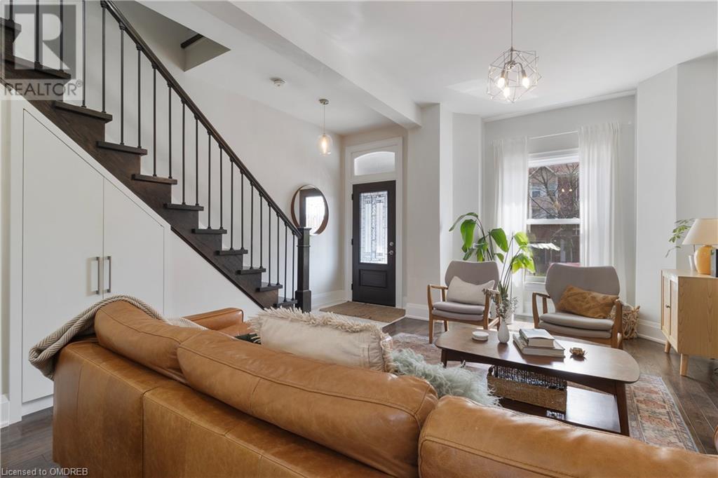 107 Elgin Street, Hamilton, Ontario  L8L 4X9 - Photo 4 - 40570232