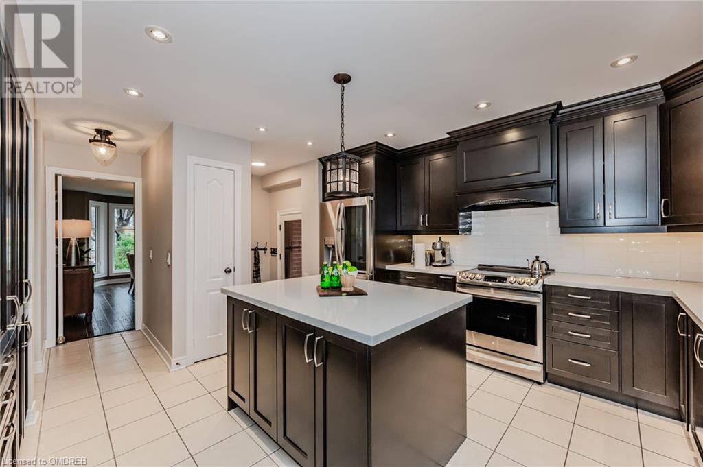 461 Doverwood Drive, Oakville, Ontario  L6H 6N6 - Photo 12 - 40565692