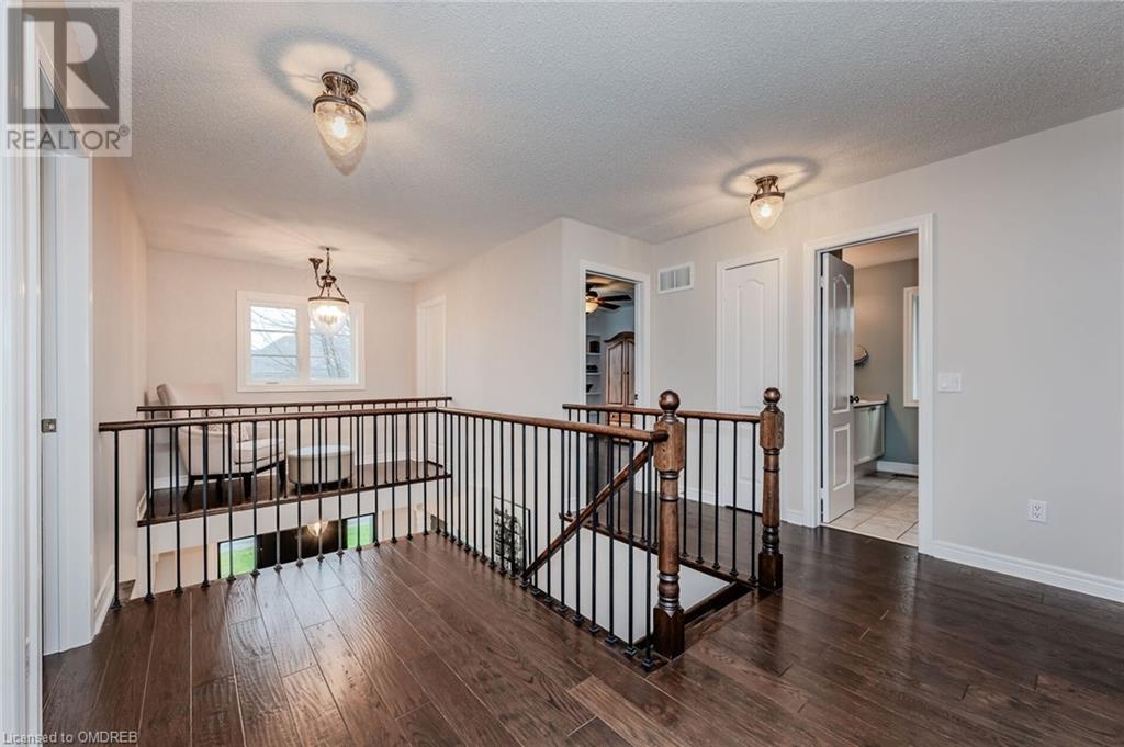461 Doverwood Drive, Oakville, Ontario  L6H 6N6 - Photo 21 - 40565692