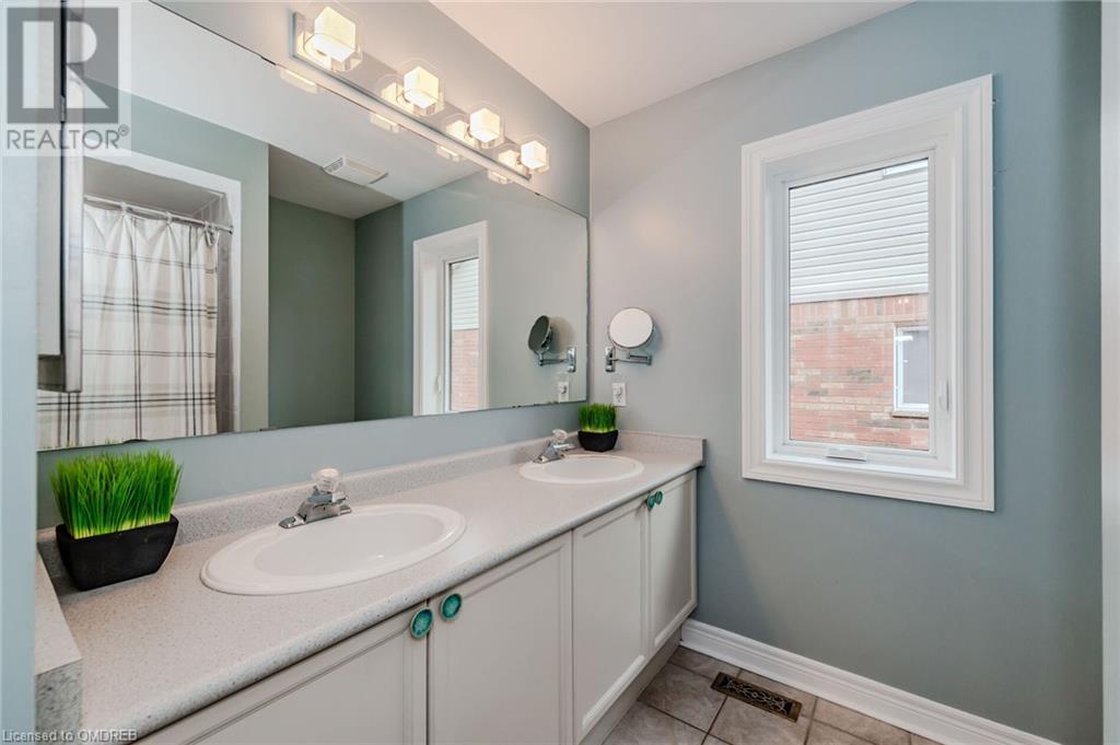 461 Doverwood Drive, Oakville, Ontario  L6H 6N6 - Photo 30 - 40565692