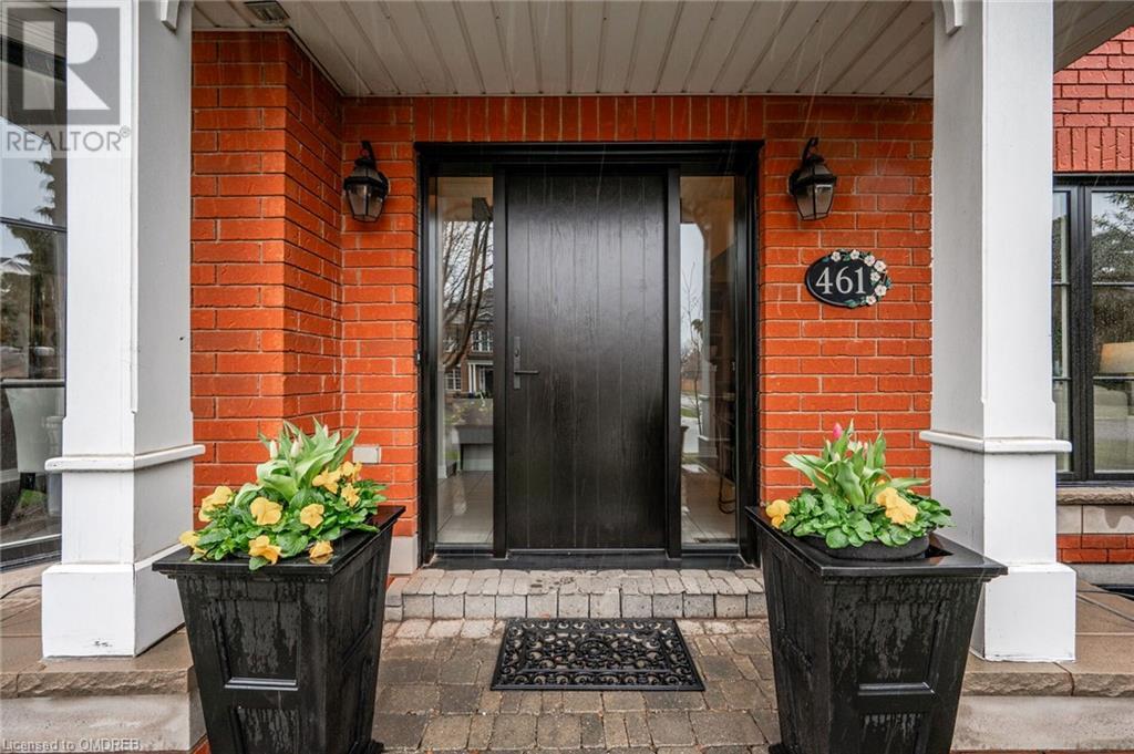 461 Doverwood Drive, Oakville, Ontario  L6H 6N6 - Photo 4 - 40565692