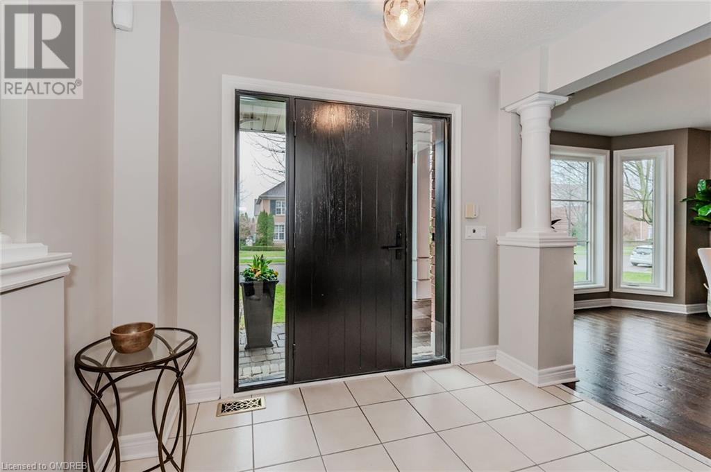 461 Doverwood Drive, Oakville, Ontario  L6H 6N6 - Photo 5 - 40565692