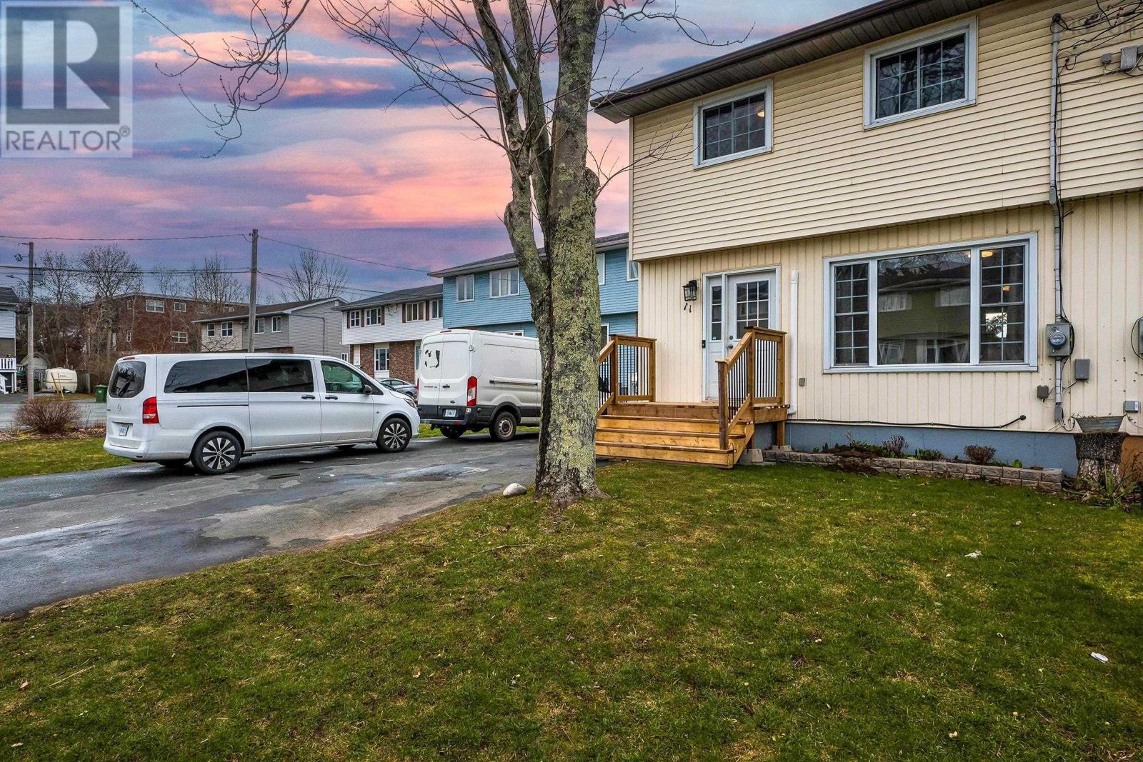 11 Louise Court, Lower Sackville, Nova Scotia  B4C 3T3 - Photo 2 - 202406946