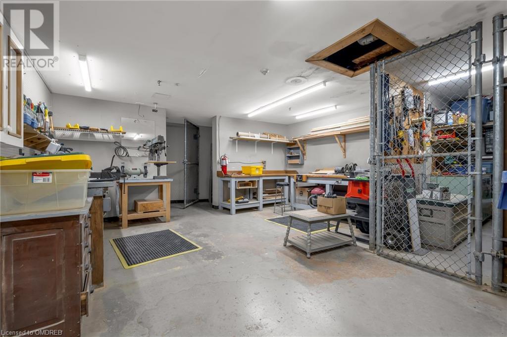 1425 Ghent Avenue Unit# 205, Burlington, Ontario  L7S 1X5 - Photo 3 - 40570026