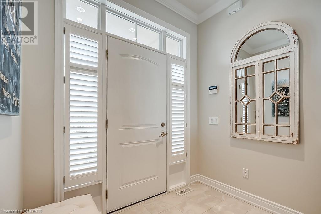 124 Nelson Street, Oakville, Ontario  L6L 3H9 - Photo 4 - 40569277