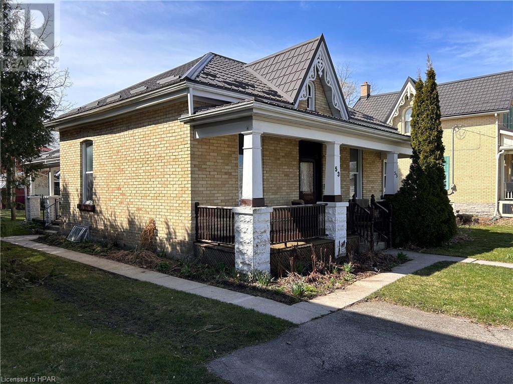 53 Grange Street, Stratford, Ontario  N5A 3P7 - Photo 2 - 40569042