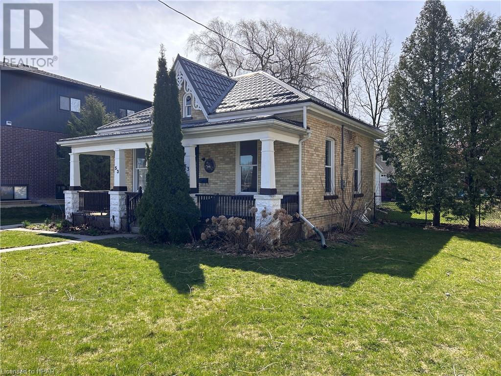 53 Grange Street, Stratford, Ontario  N5A 3P7 - Photo 3 - 40569042