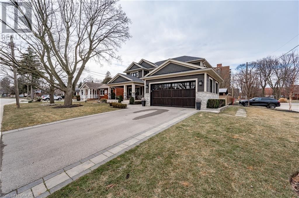 402 Pepper Drive, Burlington, Ontario  L7R 3C9 - Photo 2 - 40570657