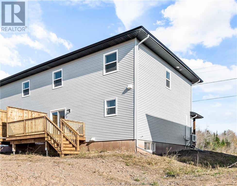 286 Teaberry, Moncton, New Brunswick  E1G 0E7 - Photo 2 - M158616