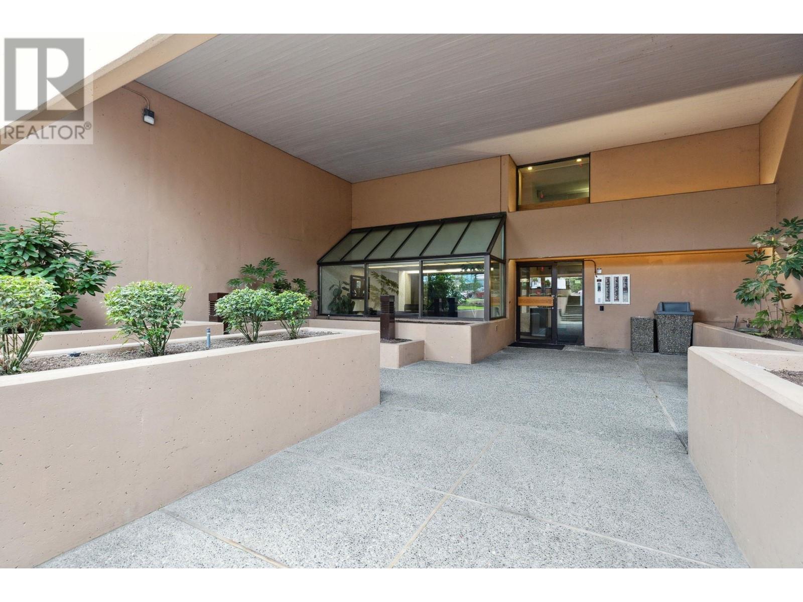 607 460 Westview Street, Coquitlam, British Columbia  V3K 6C9 - Photo 2 - R2869933