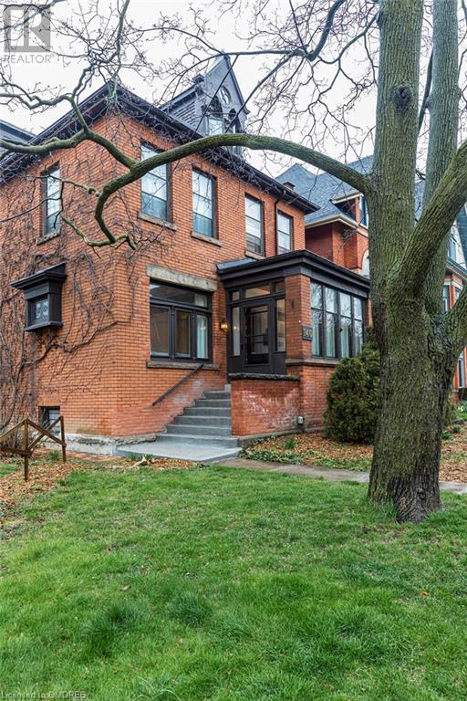 140 Markland Street, Hamilton, Ontario  L8P 2K1 - Photo 5 - 40567813
