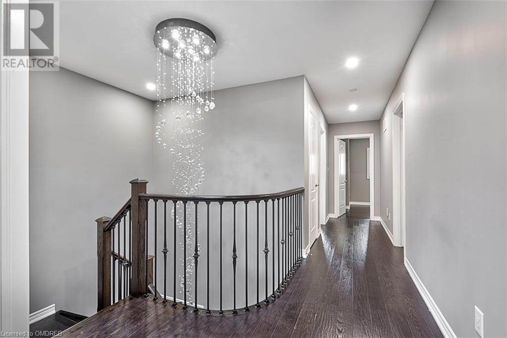 566 Alfred Hughes Avenue, Oakville, Ontario  L6M 0P2 - Photo 11 - 40569476
