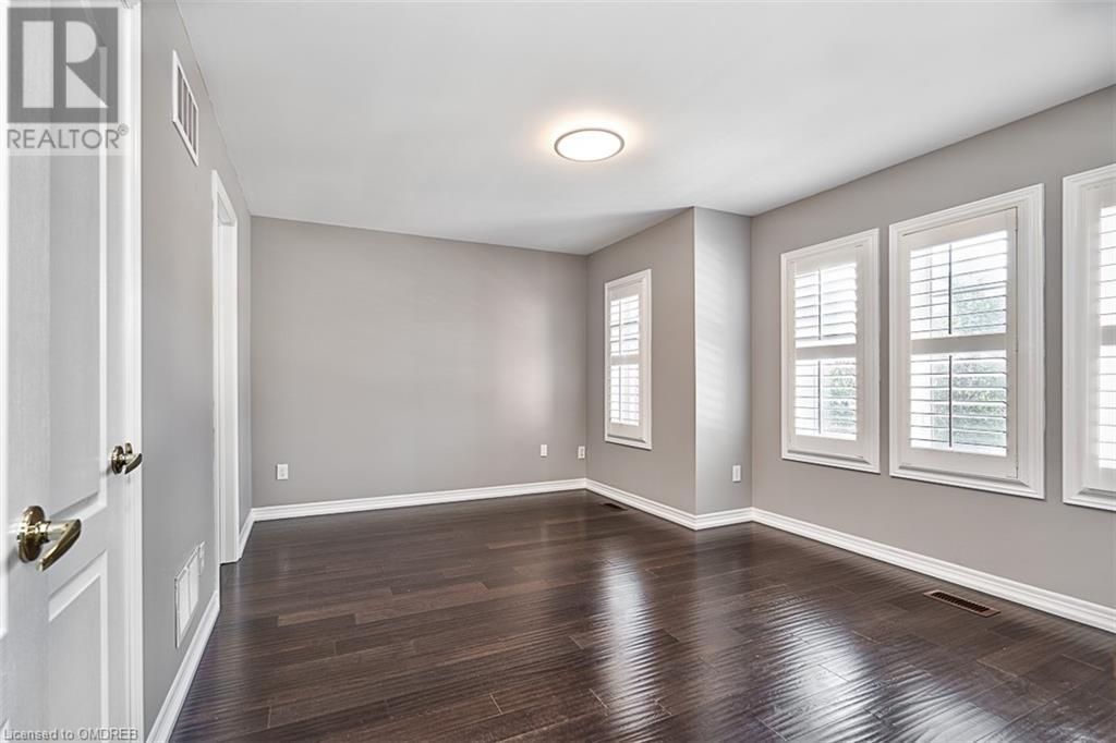 566 Alfred Hughes Avenue, Oakville, Ontario  L6M 0P2 - Photo 17 - 40569476