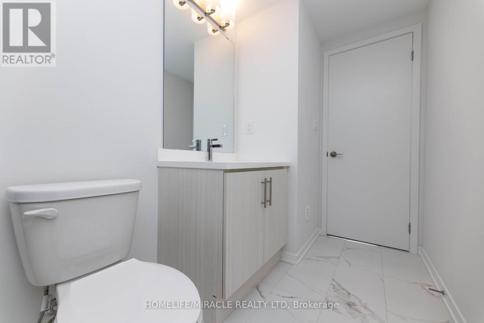 20 Lloyd Jane Lane, Toronto, 3 Bedrooms Bedrooms, ,3 BathroomsBathrooms,Single Family,For Rent,Lloyd Jane,W8229236
