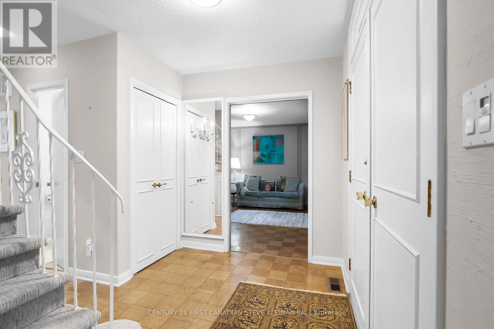 35 Harrison Cres, London, Ontario  N5Y 2V6 - Photo 4 - X8229156