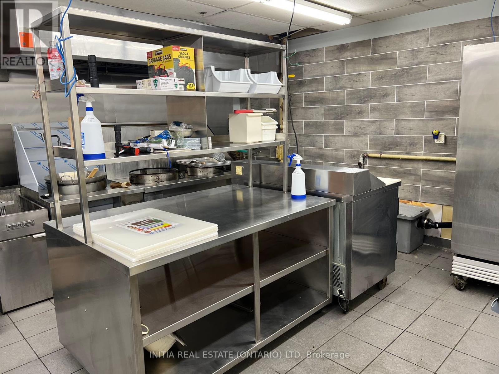 #10 -301 Oxford St W, London, Ontario  N6H 1S9 - Photo 13 - X8229326