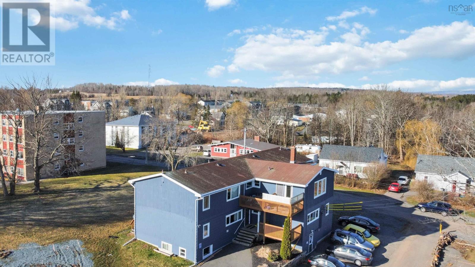 59 Hillside Avenue, Wolfville, Nova Scotia  B4P 2A9 - Photo 2 - 202407004