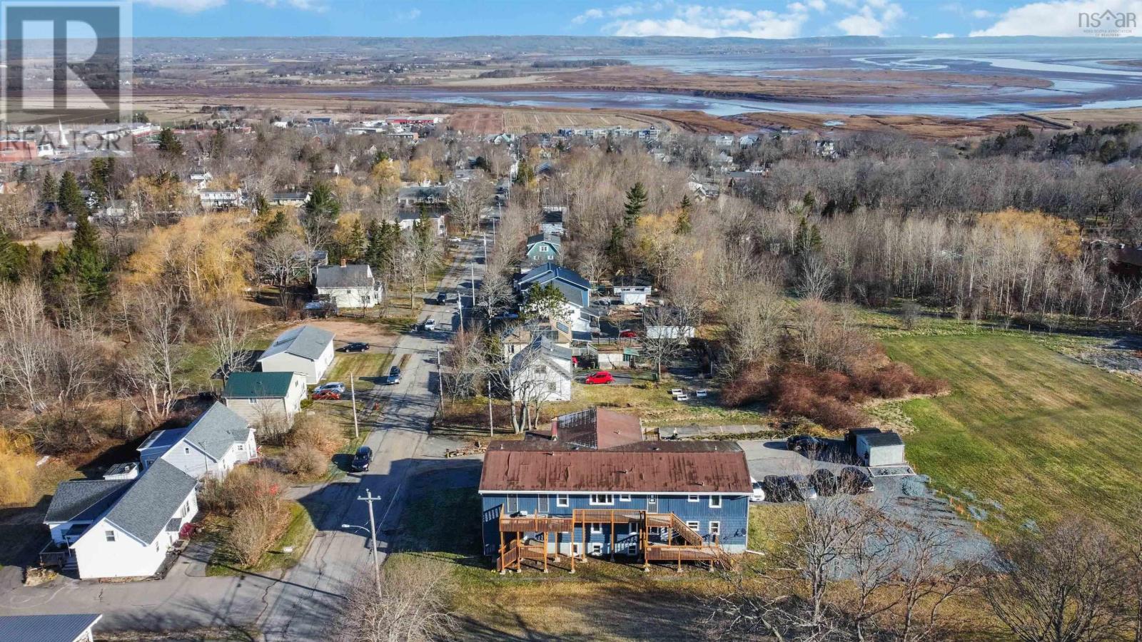 59 Hillside Avenue, Wolfville, Nova Scotia  B4P 2A9 - Photo 6 - 202407004